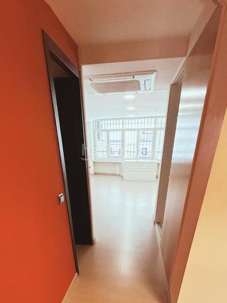 Foto be45cc32-8827-4d25-bde4-2951046ff467. Miete büro in Progrés - Pep Ventura Badalona