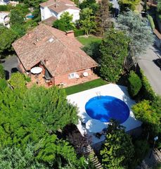 Chalet in Bellaterra. Chalet en bellaterra