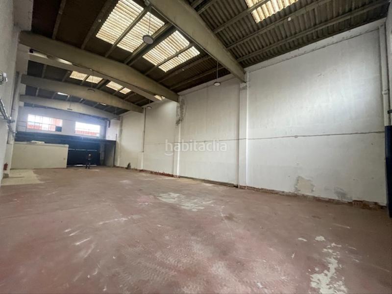 Foto af3be6ab-2a75-43e5-a680-5bf7e33b37f6. Bâtiment à usage industriel dans Centre Prat de Llobregat (El)