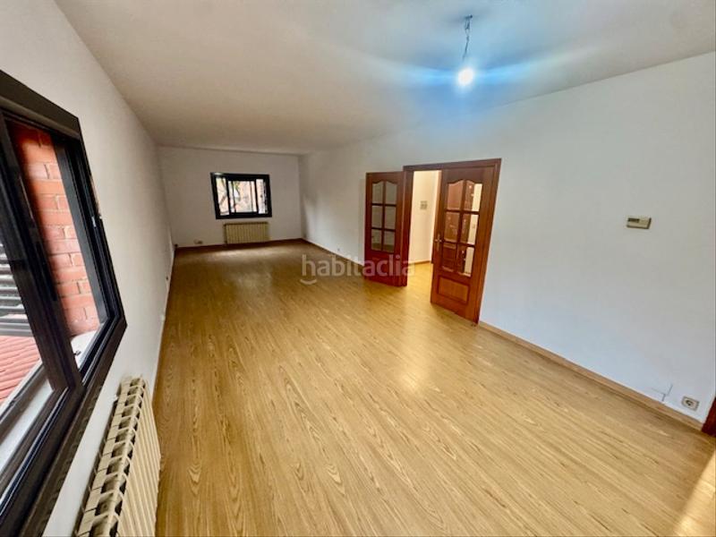 Foto 69513f13-d6cf-4e58-8bb1-a83997fdb1b7. Affitto casa bifamiliare con riscaldamento piscina in Sant Cugat del Vallès