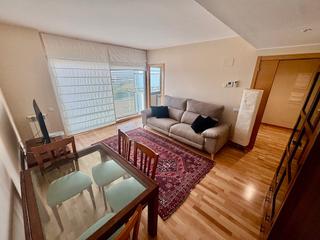 Location Appartement  Dolors bigas. Piso amueblado de 2 hab., con parking y piscina.