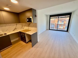 Pis  Carrer de sabadell. Obra nueva-ultimos pisos