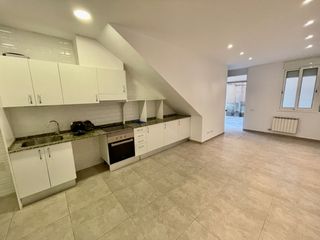 Miete Reihenhaus in Sant Andreu de Palomar. Casa en pleno centro de 90 m2