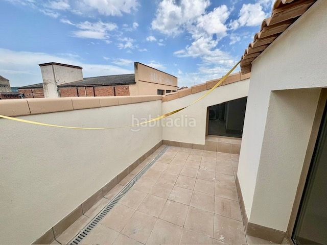 Foto b6a4a69e-1477-487d-bbd2-55eb88980622. Àtic amb calefacció aparcament a Can Fatjó-Sant Jordi Park-Plana del Castell Rubí