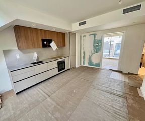 �tic  Carrer del castell. Atico de 4 hab. con parking y trastero.