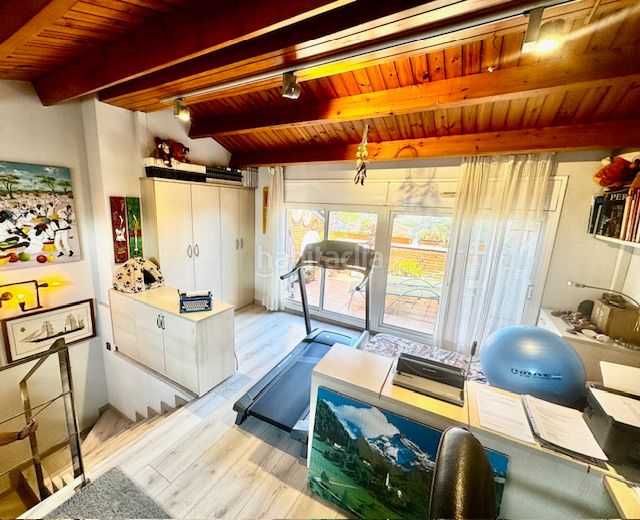 Foto 3ea5750d-08c4-45af-b9ba-b159dbcc8064. Casa adosada en Eixample Sant Cugat del Vallès