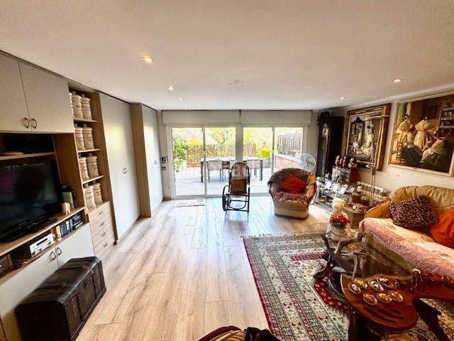 Foto 7553e216-0b2f-4010-8069-7dd4ca41802f. Casa adosada en Eixample Sant Cugat del Vallès
