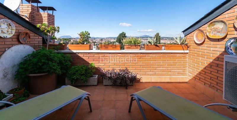 Foto ae30e6ff-f547-4398-97fe-7ccb56c5b9d0. Casa adosada en Eixample Sant Cugat del Vallès
