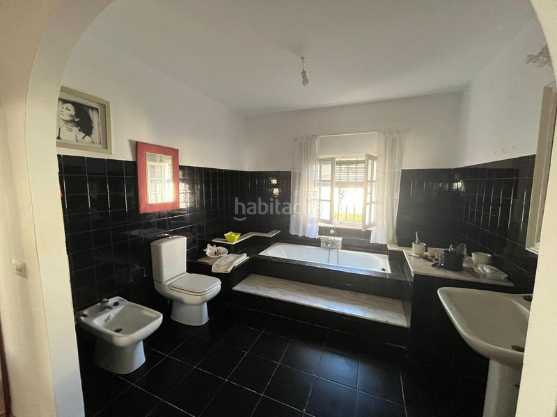 Foto 012e7fe8-bffb-4bb4-8169-b9f0b95f4a9b. Chalet magnífica oportunidad en Los Gallos Chiclana de la Frontera