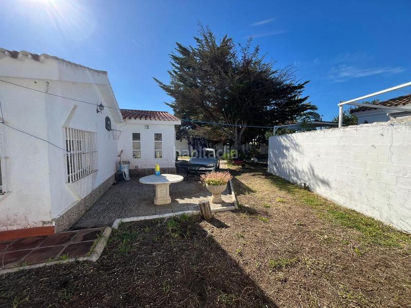 Foto 1d5bed98-9dea-4e8c-85e3-c1ba93f6c46d. Chalet magnífica oportunidad en Los Gallos Chiclana de la Frontera