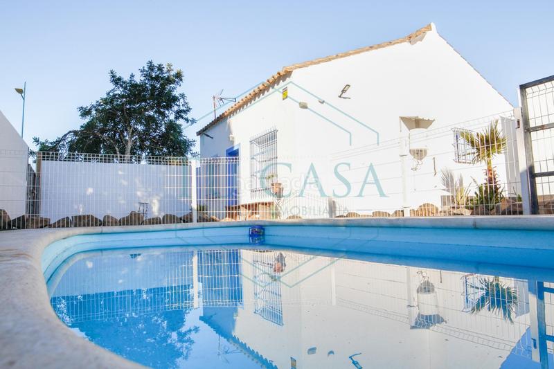 Foto c9a513c6-d367-43d2-be72-c4f10b1e864a. Lloguer apartament amb calefacció aparcament piscina a Chiclana de la Frontera