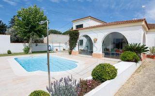 Chalet en Las Lagunas - Campano. Gran chalet con piscina en casi 4.000 m de parcela