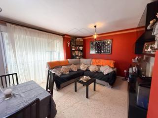 Pis a Las Canteras. Piso de vpo en planta baja con patio, plaza de garaje y trastero