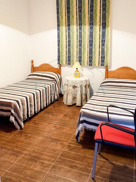 Foto 1b09a95e-5dde-4e77-adc5-76d89a21e001. Chalet with parking pool in Las Lagunas - Campano Chiclana de la Frontera