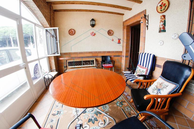 Foto 7f203669-7b93-43ed-a734-60ec4c3f62b0. Chalet with parking pool in Las Lagunas - Campano Chiclana de la Frontera