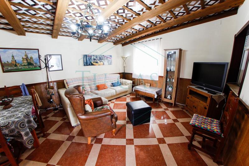 Foto d106db0c-8573-49a6-abcd-a99e8a1c5b10. Chalet with parking pool in Las Lagunas - Campano Chiclana de la Frontera