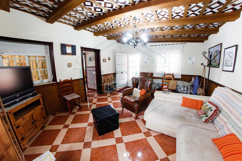 Foto 01a0b642-edd4-4e41-a6d1-8d04b16df035. Chalet en Las Lagunas - Campano Chiclana de la Frontera