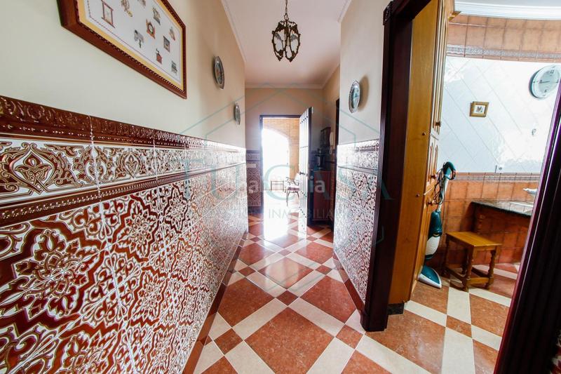 Foto 359ddb30-b890-498f-aa64-4232f28441bd. Chalet en Las Lagunas - Campano Chiclana de la Frontera