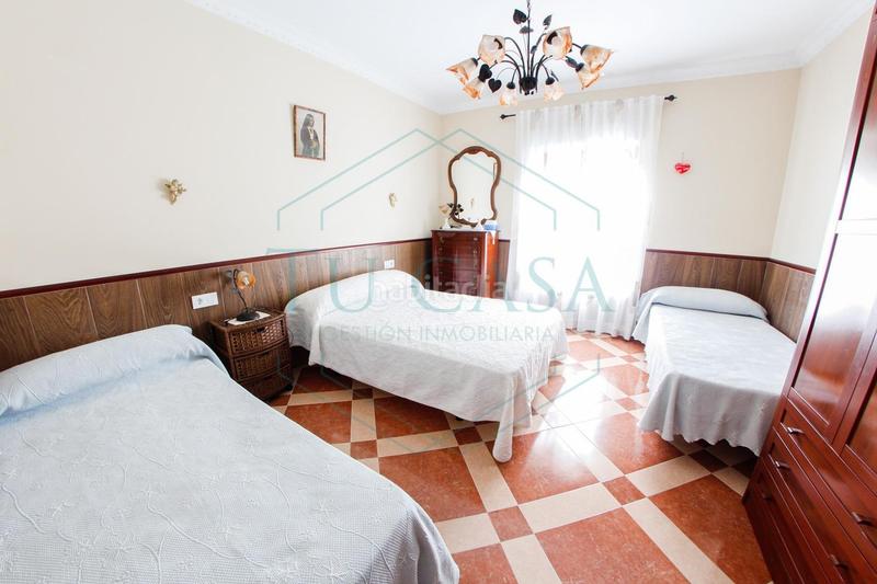 Foto ac0e9836-c36c-43a0-9086-85c731150868. Chalet en Las Lagunas - Campano Chiclana de la Frontera