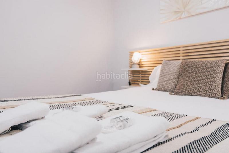 Foto f0f04f1f-c73f-4e6d-a441-21df98883dbc. Location appartement avec parking dans Paseo Sagasta Zaragoza
