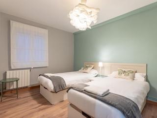 Location Appartement  Calle calle de isaac peral, 3