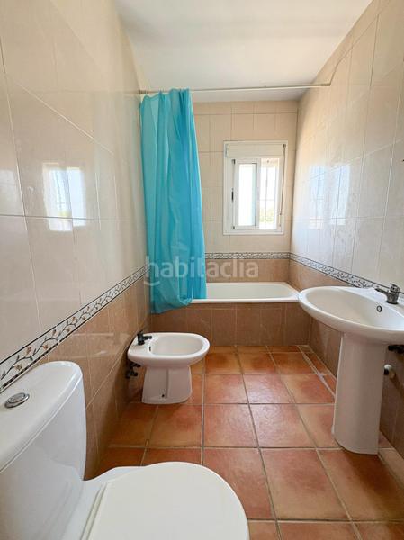 Foto a5805f9b-3ab8-4b37-8d7b-3ee9db9eea6a. Chalet  luminoso con terreno y chimenea en Los Franceses - La Vega Chiclana de la Frontera
