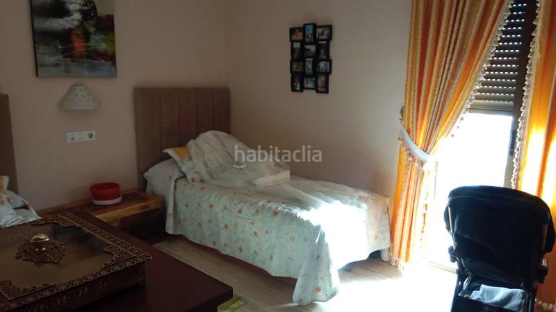 Foto cc42b1b0-2fef-4dea-a2b7-9ccda86bb550. Reihenhaus in La Banda - Campo de Fútbol Chiclana de la Frontera