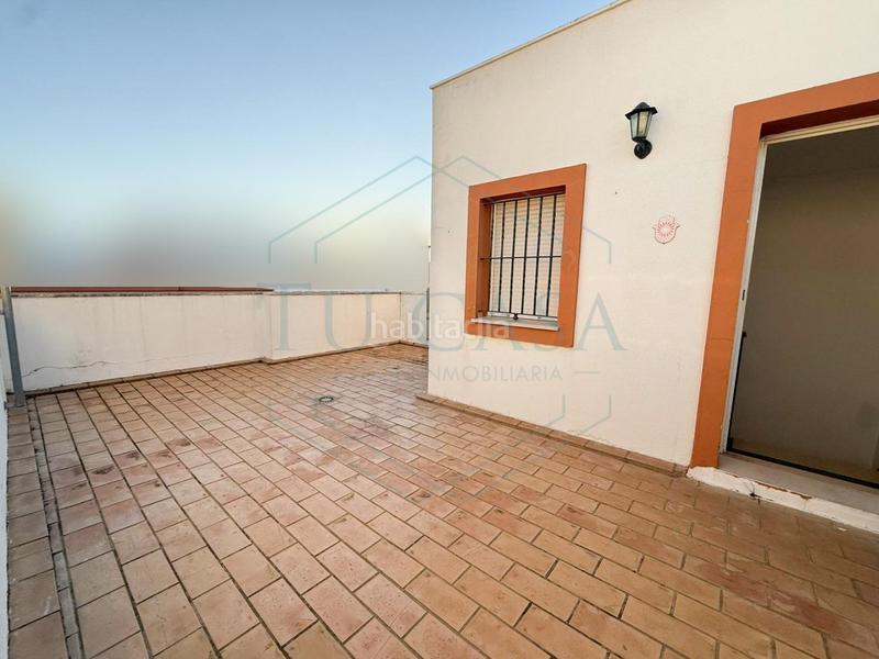 Foto 397f95d5-ba17-453b-8843-1536f5abc8b3. Casa a schiera con parcheggio in Núcleo urbano Chiclana de la Frontera