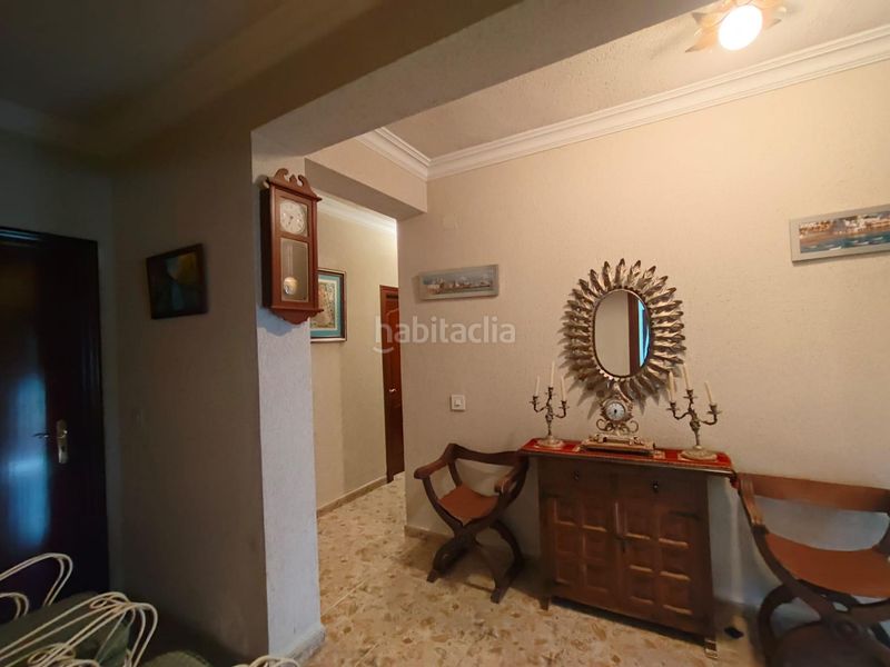 Foto a0a0b2eb-815f-4d8e-8e51-7e6a849a7be1. Casa amb aparcament a Núcleo urbano Chiclana de la Frontera