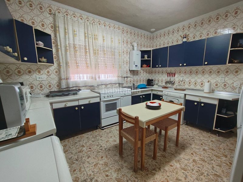 Foto bb5108ed-a2e3-4917-827f-b3d87898a13f. Casa amb aparcament a Núcleo urbano Chiclana de la Frontera