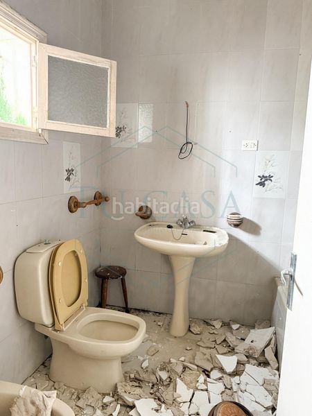 Foto 1bdd1829-e7df-46f1-be5f-276dc89cfb76. Casa a La Banda - Campo de Fútbol Chiclana de la Frontera