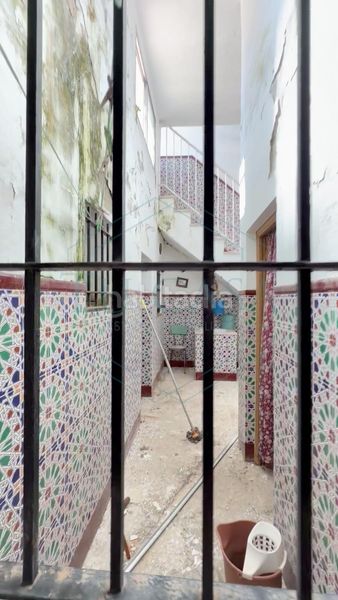 Foto c59867a0-d512-406f-a3bb-26e7f9902df5. Casa a La Banda - Campo de Fútbol Chiclana de la Frontera