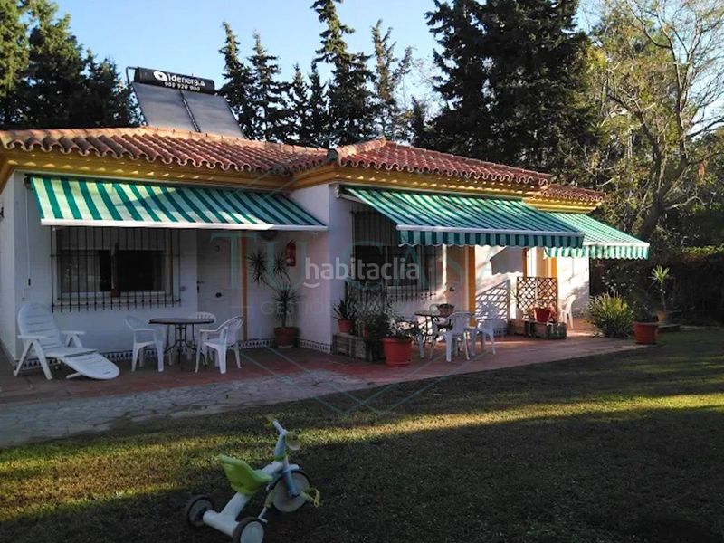 Foto 5b5137ee-7b13-4777-8bd1-8d103fb59b5e. Xalet amb calefacció aparcament piscina a Los Franceses - La Vega Chiclana de la Frontera