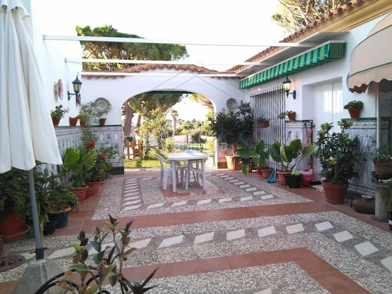 Foto 7d735a36-b8b0-4d75-af15-80522336ccde. Xalet amb calefacció aparcament piscina a Los Franceses - La Vega Chiclana de la Frontera