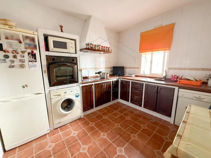 Foto fd62579b-34e0-42ff-b987-63184a83f826. Casa adossada a Centro Puerto Real