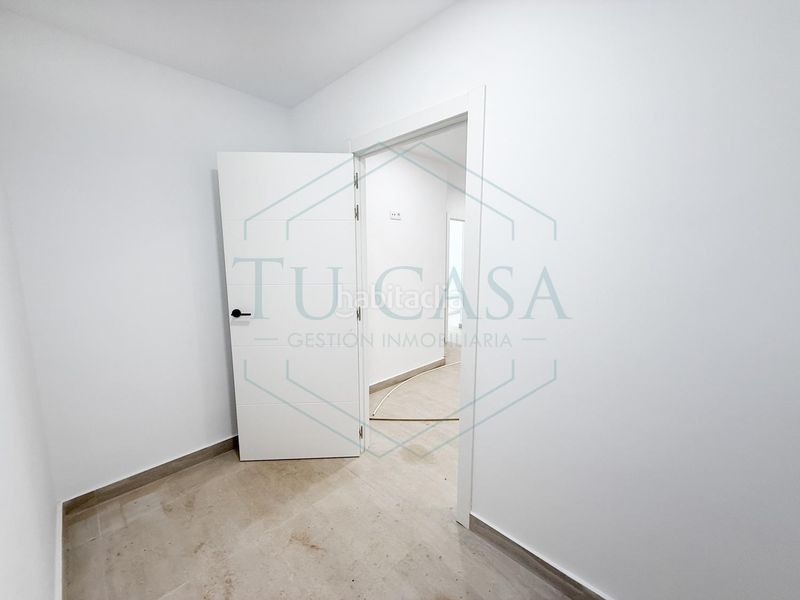 Foto 19422d94-917f-4b59-9619-0c0fad750e3c. Casa adossada a Núcleo urbano Chiclana de la Frontera