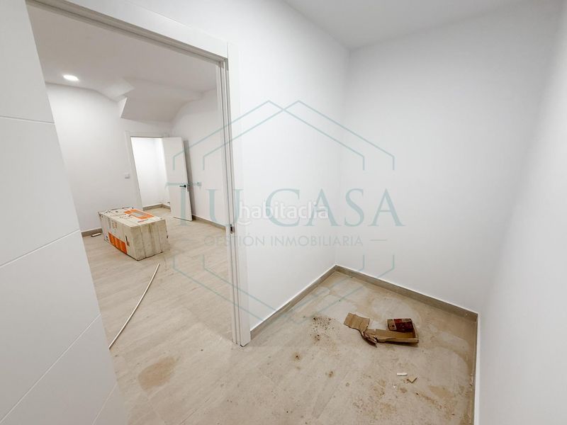 Foto 49c43360-0f11-4136-8e9d-b74c6194ab52. Casa adossada a Núcleo urbano Chiclana de la Frontera