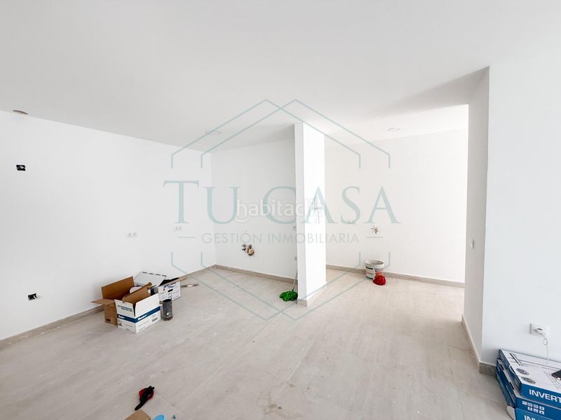 Foto ba486ebb-8c84-40e9-87e6-35b5474cae5b. Casa adossada a Núcleo urbano Chiclana de la Frontera