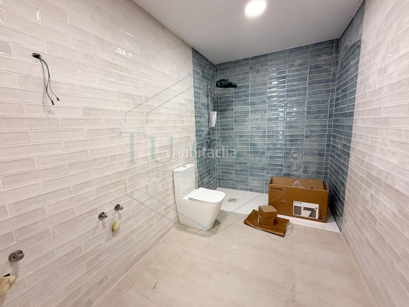 Foto c61a4240-16c7-4c99-afb2-9437f3e22443. Casa adossada a Núcleo urbano Chiclana de la Frontera