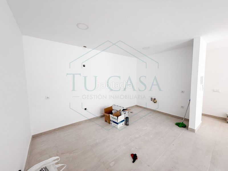 Foto d09d450d-6647-40d1-8085-a07c5b88f2fb. Casa adossada a Núcleo urbano Chiclana de la Frontera