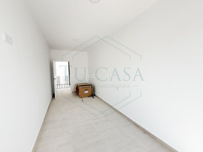 Foto de6cc0fb-9074-4c6c-9321-0be3b8bfc7c8. Casa adossada a Núcleo urbano Chiclana de la Frontera