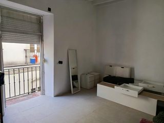 Pis a Centro Histórico. Se vende piso en pleno corazón de cádiz a reformar parcialmente
