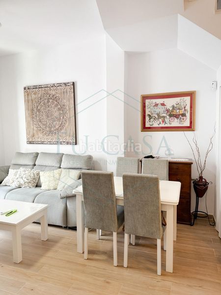 Foto f54e7625-a169-4128-9ac2-c2d09a2b9b1a. Casa amb calefacció a Centro Puerto Real