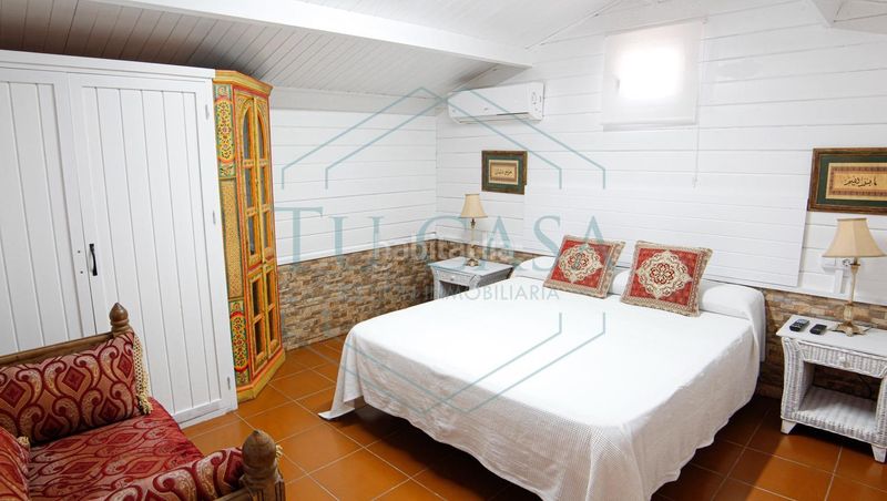Foto eaeaea04-b043-4ed9-bc1c-d4bf3b45396c. Affitto chalet con parcheggio piscina in Los Gallos Chiclana de la Frontera