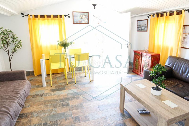 Foto 506216bb-1345-4598-8e6d-6e7c6c24d665. Miete chalet mit parking pool in Los Gallos Chiclana de la Frontera