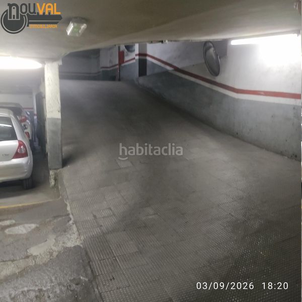 Foto dc55a3c6-2710-47a4-909d-511ce876a92c. Parking voiture dans Gran Via Valencia