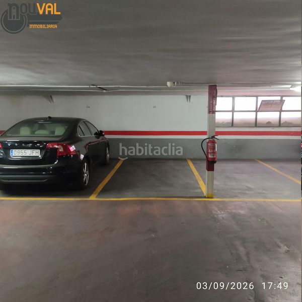 Foto 1b1e46df-dd80-4ca0-ae23-f7bf664fc4e2. Parking voiture dans Russafa Valencia