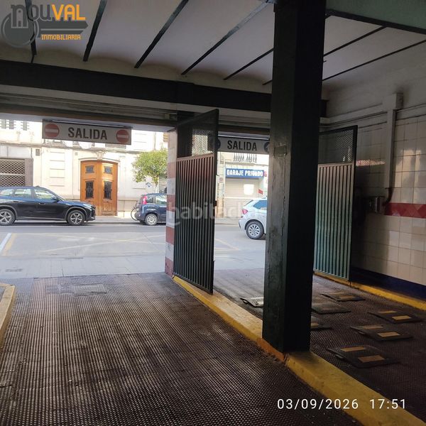 Foto e7be77b6-3013-4911-9858-78322e7108a1. Parking voiture dans Russafa Valencia