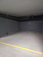 Alquiler Parking coche en Carrer de les flors 18. Garaje en alquile  flors 18-20