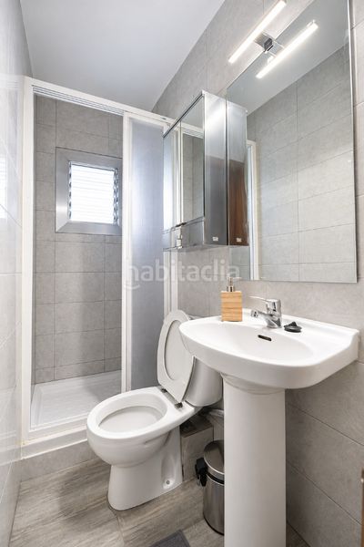 Foto c7a139f0-28e9-4b7b-b093-cd5fff818fdd. Pis amb xemeneia calefacció a Molins de Rei